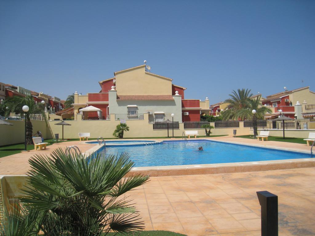 Bungalow Altos De La Bahia Torrevieja Room photo